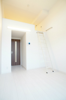 FERIO三ツ沢1階 リビング