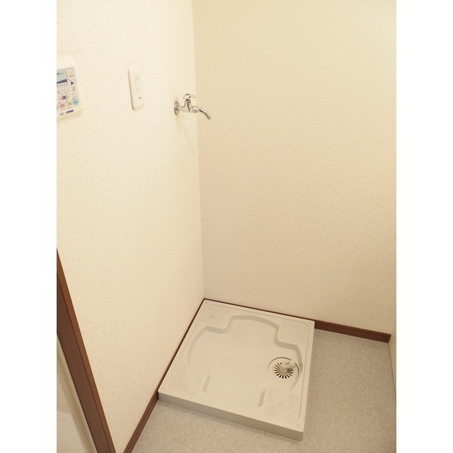 アンプルール PalaceA403号室 同建物別部屋の参考画像