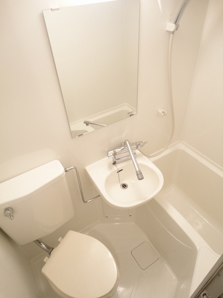 アポーラ中野202号室 トイレ