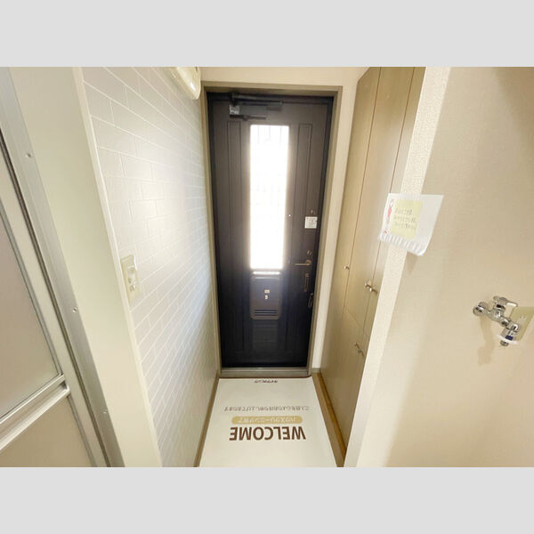 グリーンパーク207号室 玄関