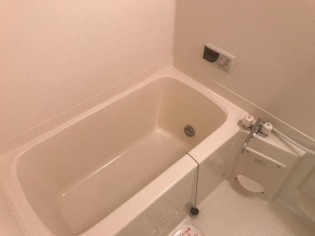 リリー・オブ・ザ・バレー201号室 バス