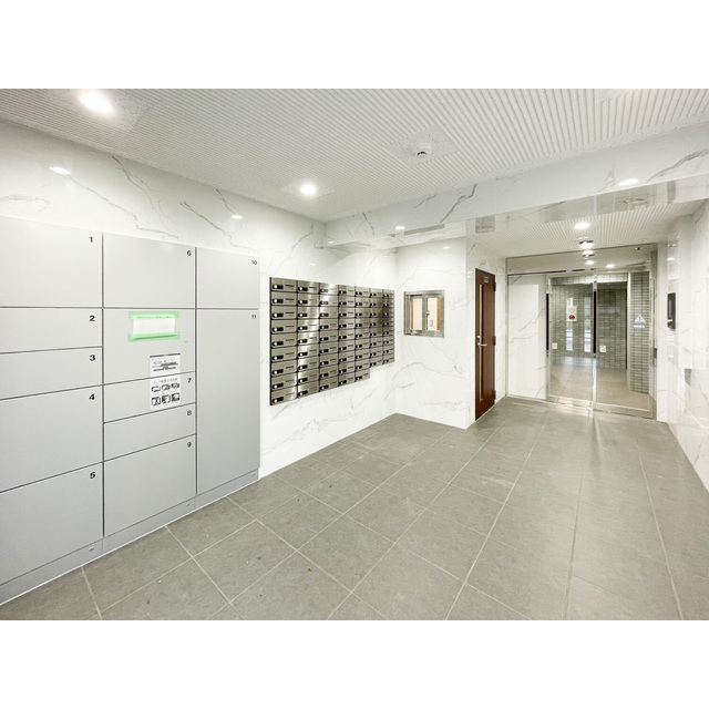 アーバハイツ六町環七北通り0503号室 エントランス