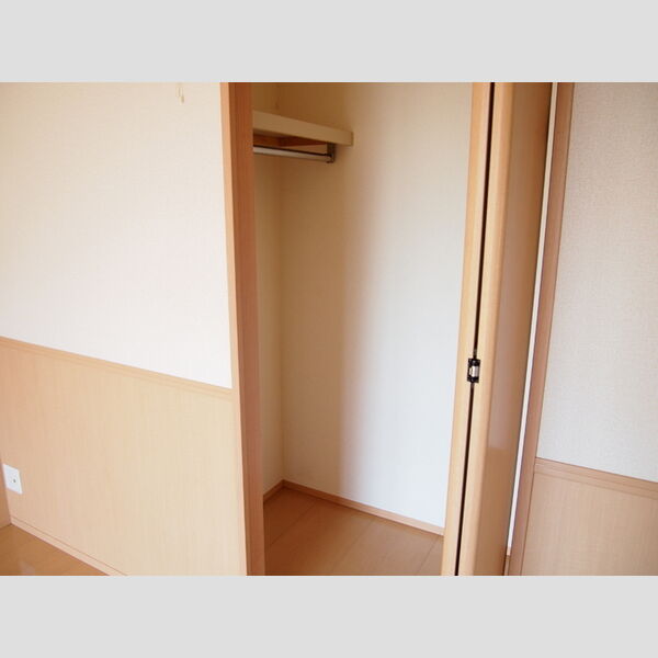 ステラ　B203号室 収納