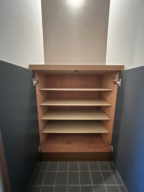 クレスト市ヶ尾 玄関