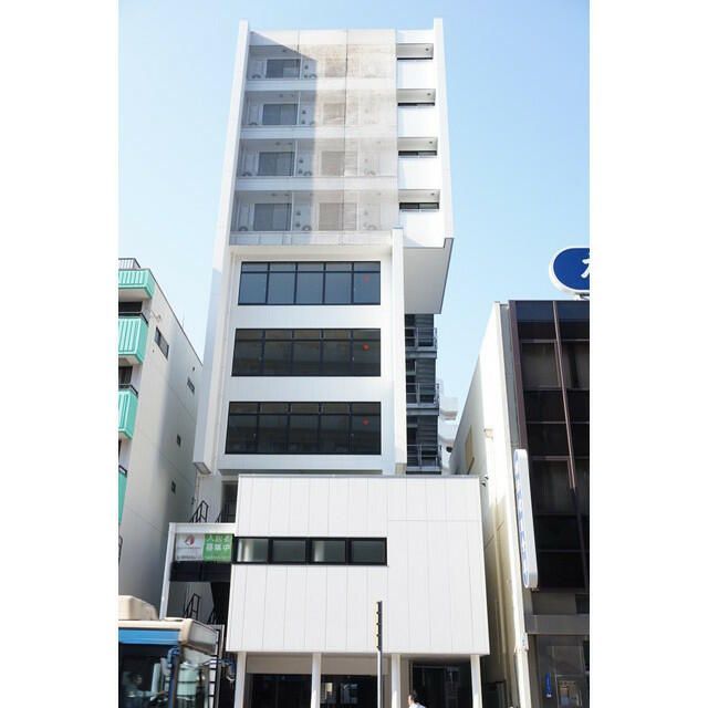 横浜ベイクリウス 外観