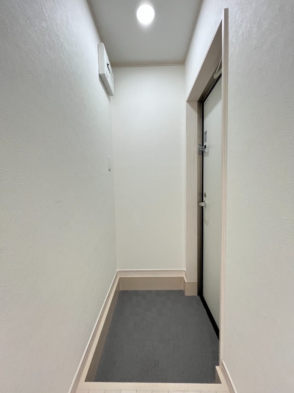 ドマーニ扇1階 玄関