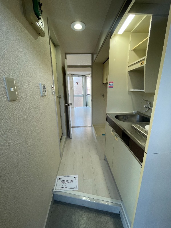 レジデンス初 玄関