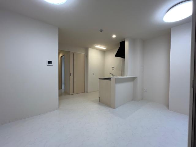 エミネンスおおたかの森101号室 リビング