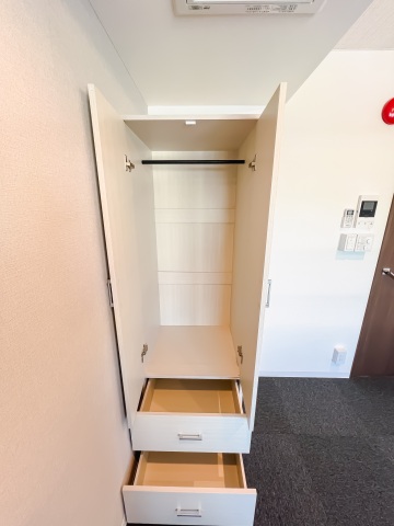 スカイラシクラス平和台302号室 収納