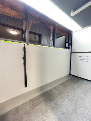 DIPS明大前 バルコニー