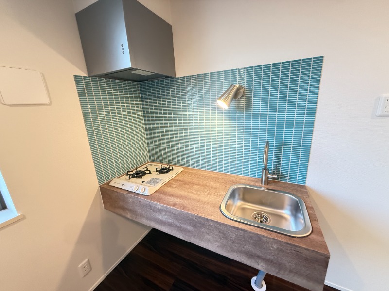 カーサ本木1階 デザイン性の高いキッチン