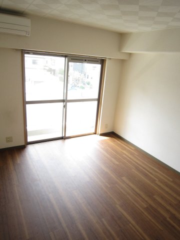 ルミエール湘南 リビング