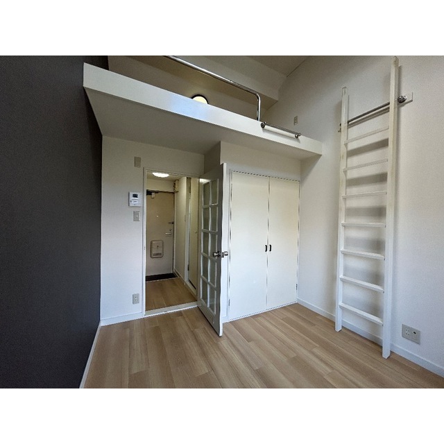 ロゼリア212号室 内観