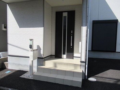 ふじみ野市西１丁目戸建 玄関
