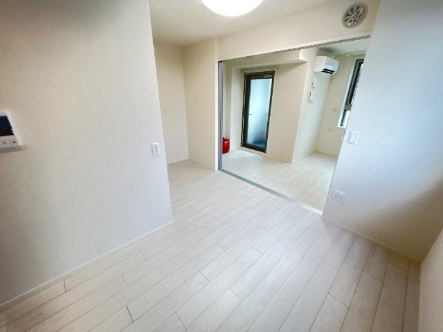 ハイムマルセン日野406号室 リビング