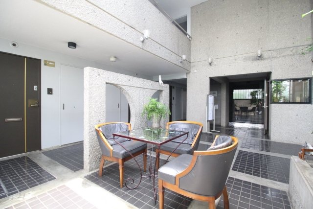 日興パレス登戸 エントランス