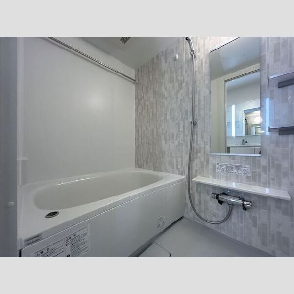 セレスティア西保木間202号室 同建物別部屋の参考画像