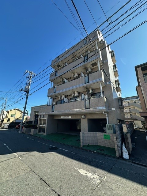 ハチホウハイツ１１の外観画像