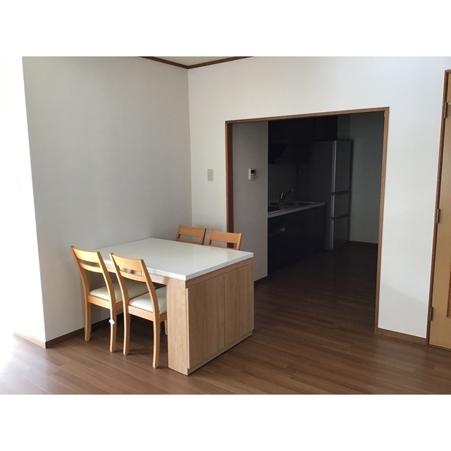 MKビル　稲毛区202号室 リビング