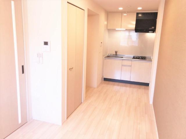 コンフォールK102号室 洋室