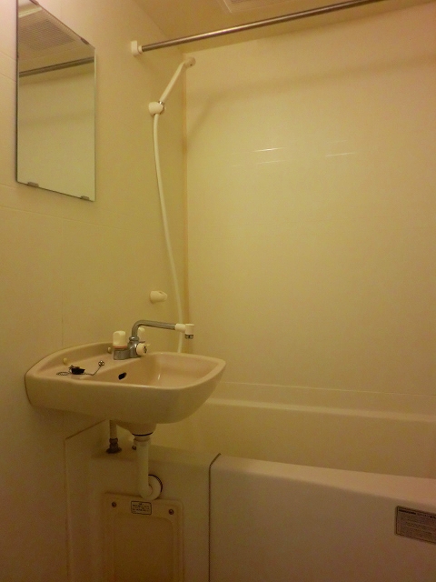 レオパレスＳＵＮ　ＬＩＧＨＴ 浴室換気乾燥機能付き