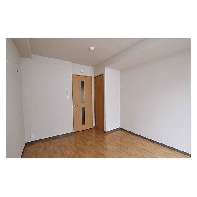 アドヴァンス石雅 内観