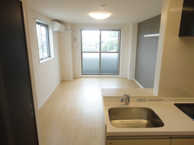 Ｂｌａｎｃ・Ｌｅｙｓｉｎ（ブラン・レザン） 洋室(１１．５帖)