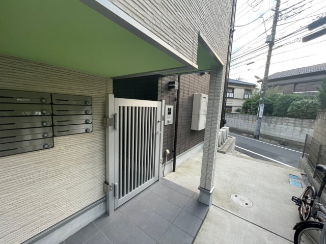 ACE桜台302号室 エントランス