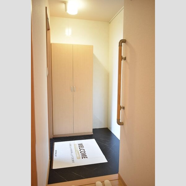 ロートガーデン　E 玄関