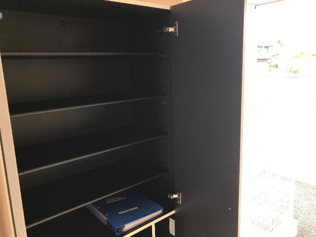 コンフォール103号室 下駄箱
