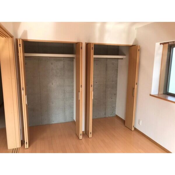 ソレイユ岸 収納