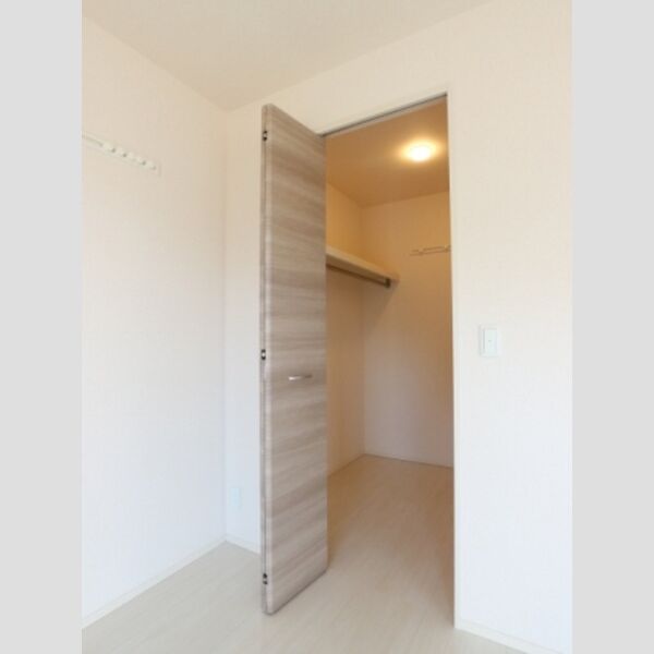 セジュールⅦ 洋室　ウォークインクローゼット