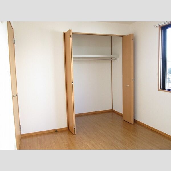 グランパルク102号室 洋室(北側)