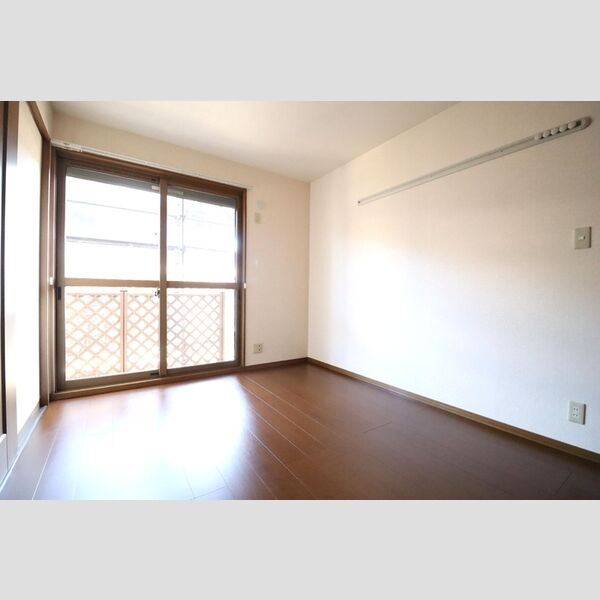 スクエアガーデン　B102号室 洋室6帖