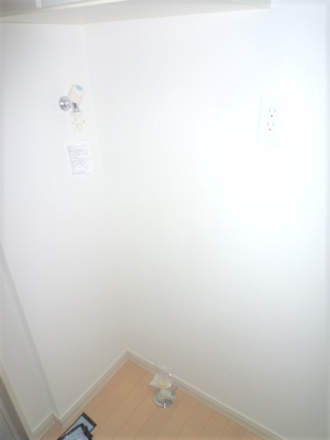 ルーエ渕野辺 洗濯機置場