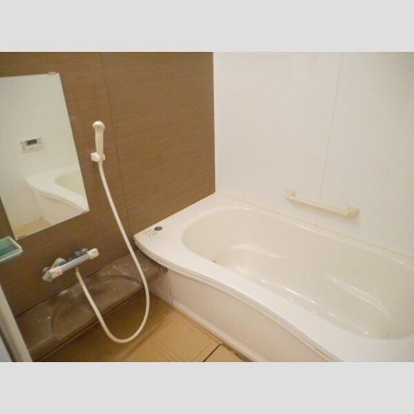 シャルマン・ルミエール103号室 浴室