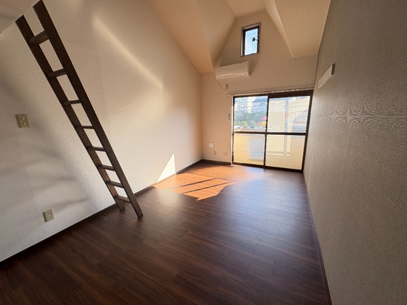 ルーチェブレス赤塚2階 洋室