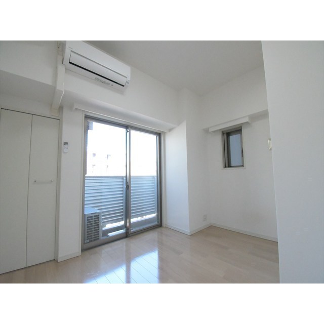 アジールコート中野坂上0501号室 内観