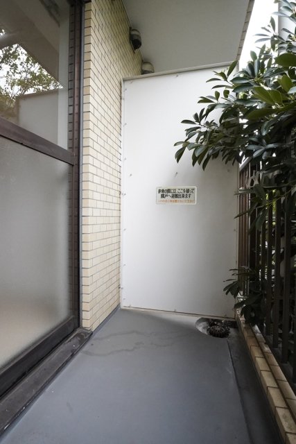 ロイヤルレゾン2階 バルコニー