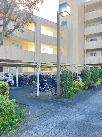 プライムアーバン武蔵小金井508号室 自転車駐輪場