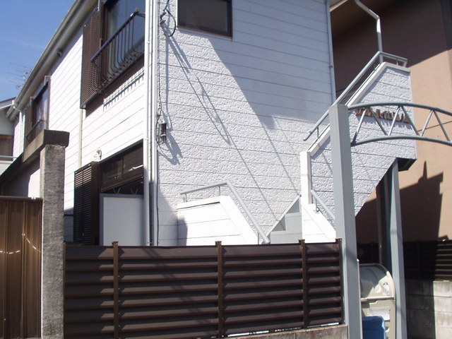 ヴァルトハイム池の上 エントランス