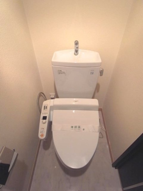 アヴァンツァーレ新宿ピアチェーレ トイレ