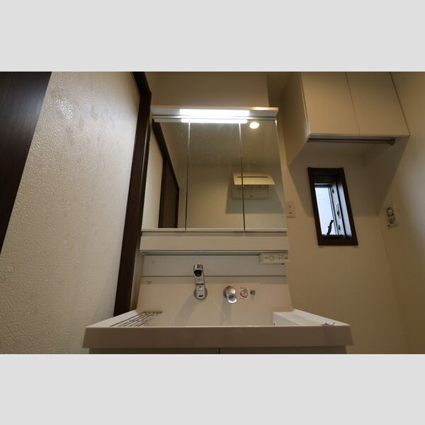 ノエル高砂101号室 洗面台