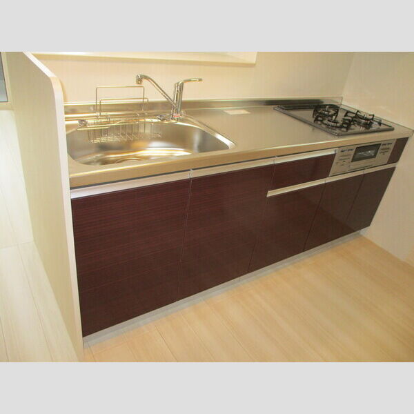 サニーハイム206号室 206