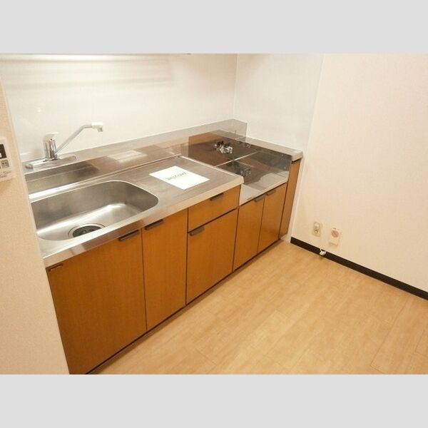 ハビテーションWADAⅢ201号室 ♪独立キッチン♪