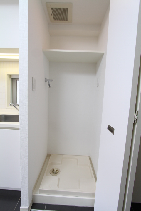 プライムアーバン三軒茶屋 洗濯機置き場