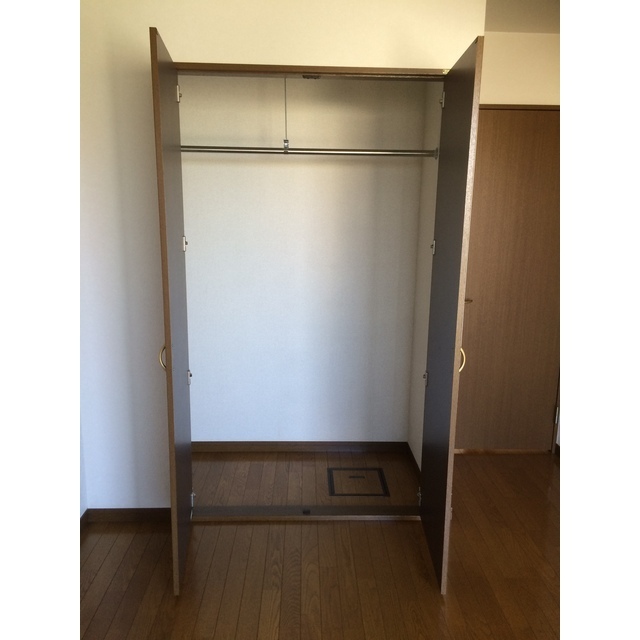 プレジール 門前 内観