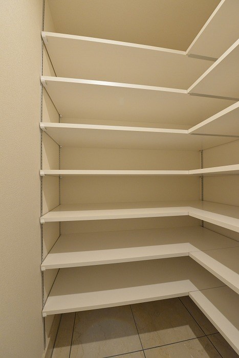 グランドコンシェルジュ六本木8階 シューズインクローク※カラータイプ異なります