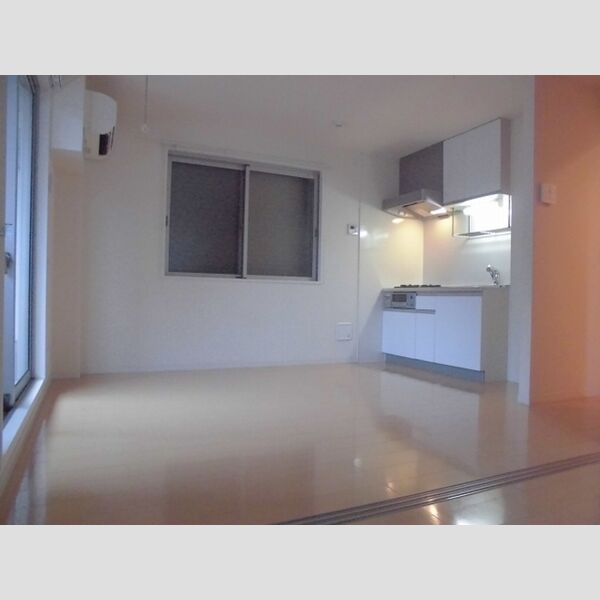 ルーチェ琴平 LDK8帖