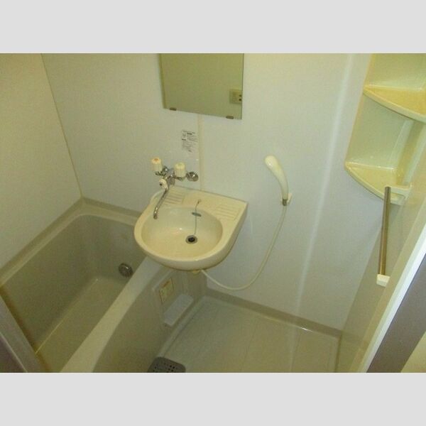 ラグーナ フォンテーヌ107号室 バス